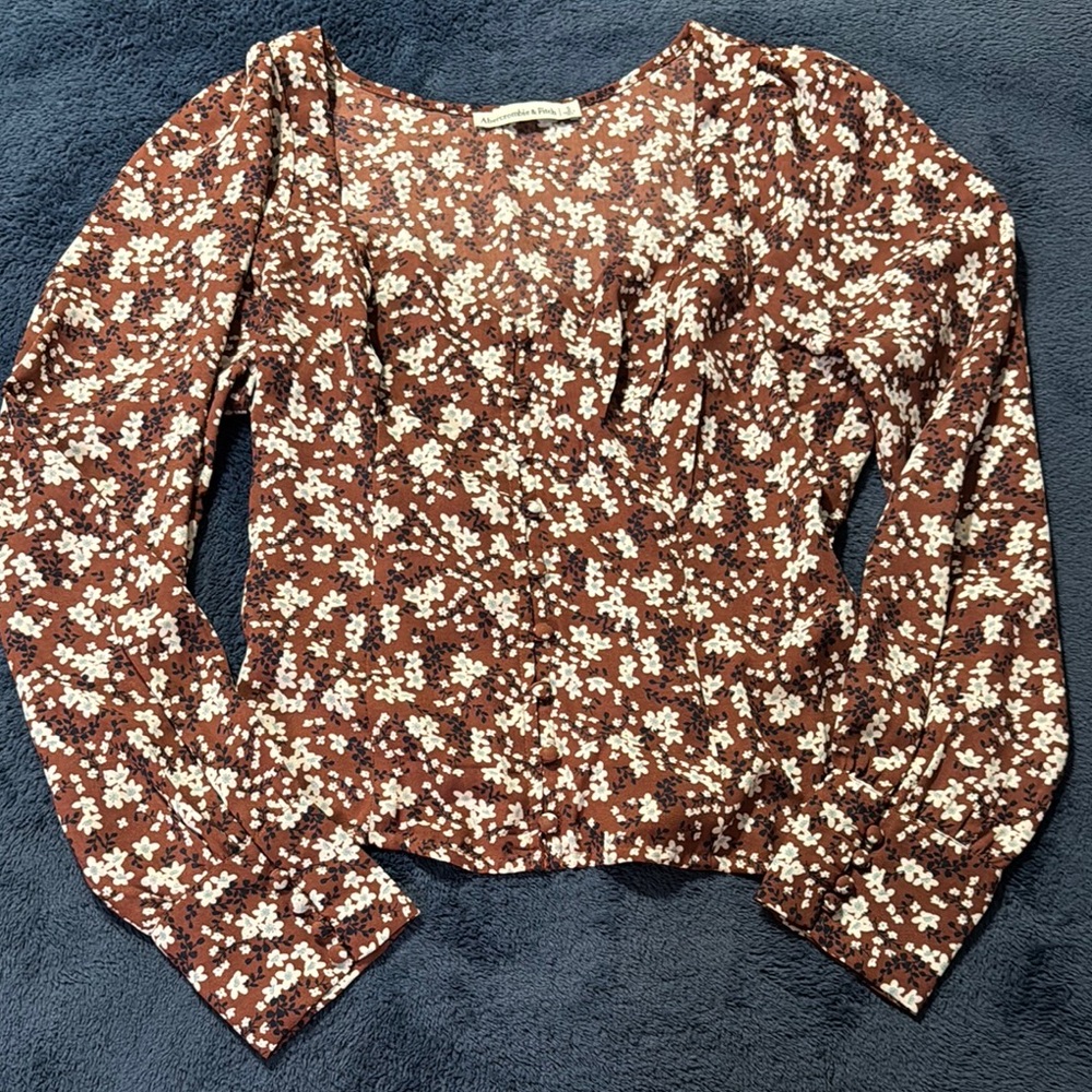 Abercrombie & Fitch l Floral Brown Blouse. Size Small. Preloved